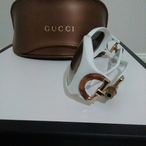 Gucci Sunglasses - Picture 3 of 4